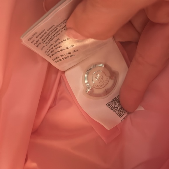 Moncler velvet down bomber pink jacket - Picture 7 of 14